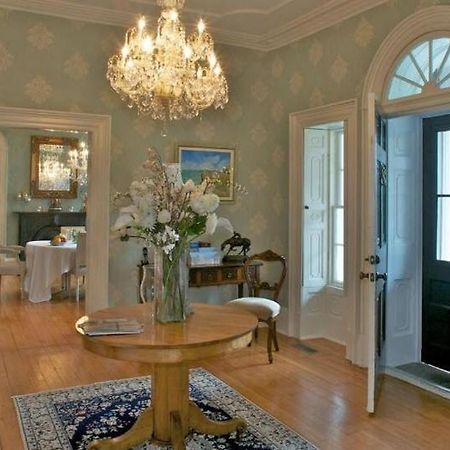 Bed and Breakfast Maplehurst Manor Brockville Exteriér fotografie