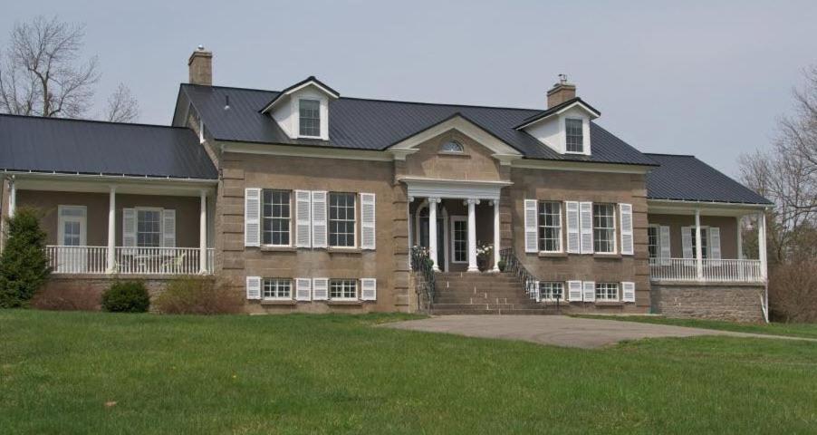 Bed and Breakfast Maplehurst Manor Brockville Exteriér fotografie