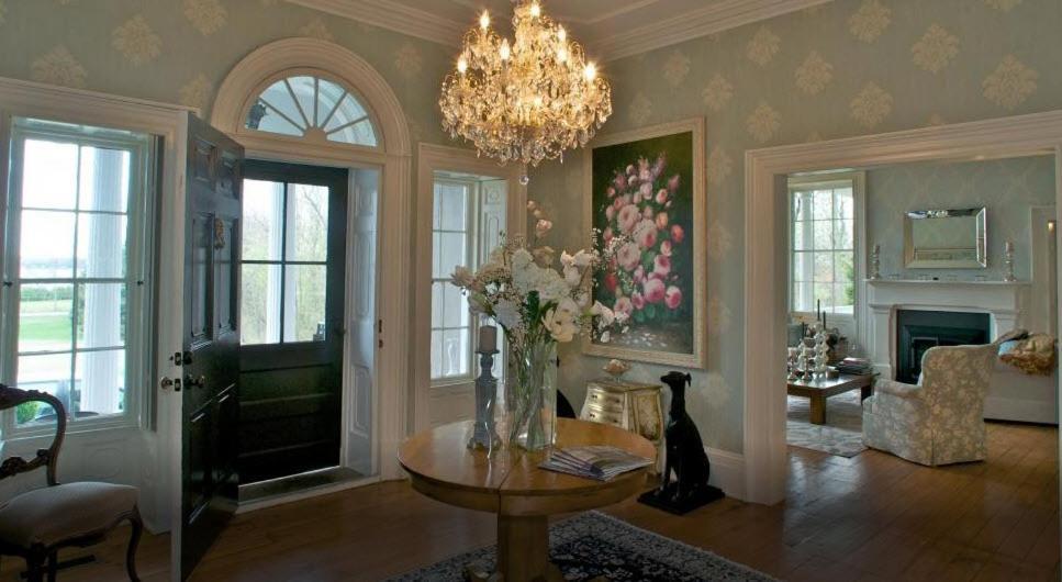 Bed and Breakfast Maplehurst Manor Brockville Exteriér fotografie