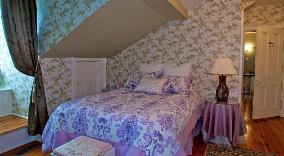 Bed and Breakfast Maplehurst Manor Brockville Pokoj fotografie